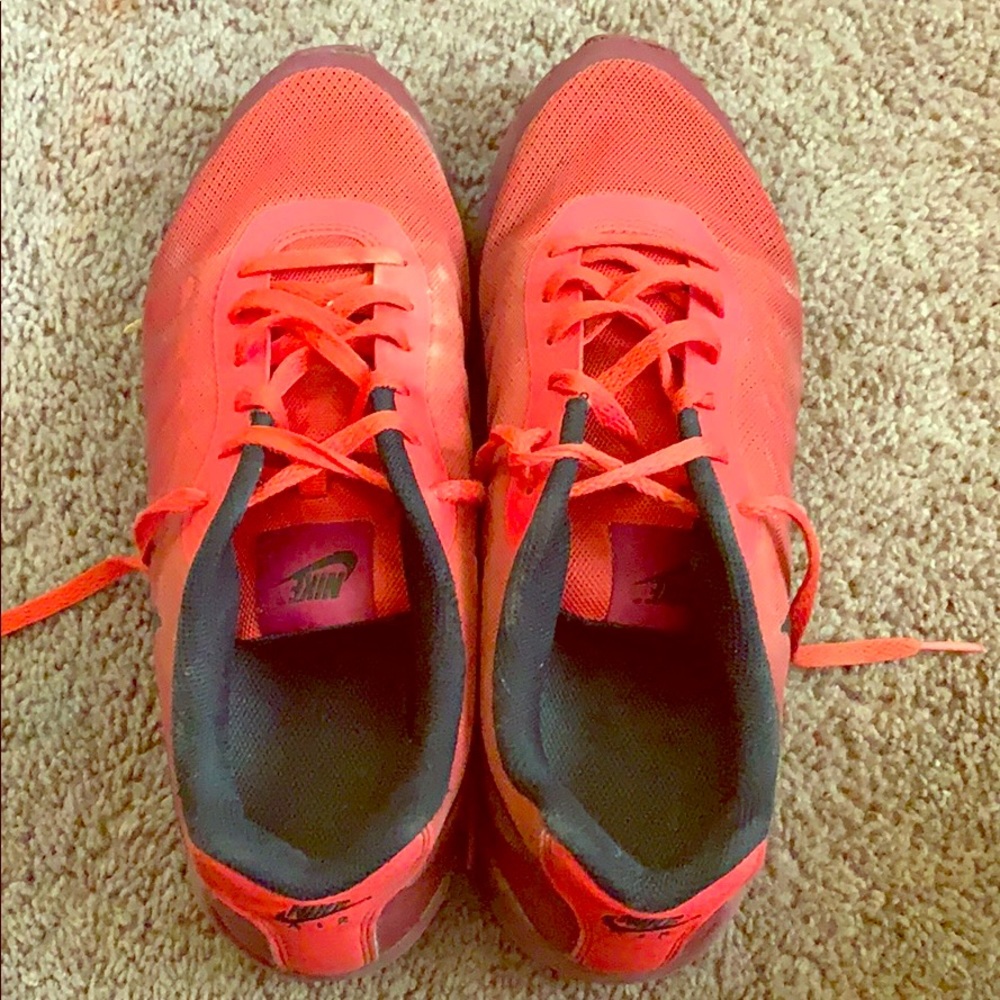 Nike air max men’s shoes